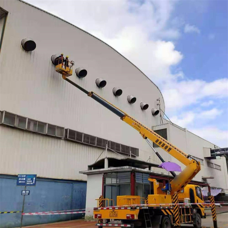 莱州高空作业车出租服务：专业广告牌安装解决方案