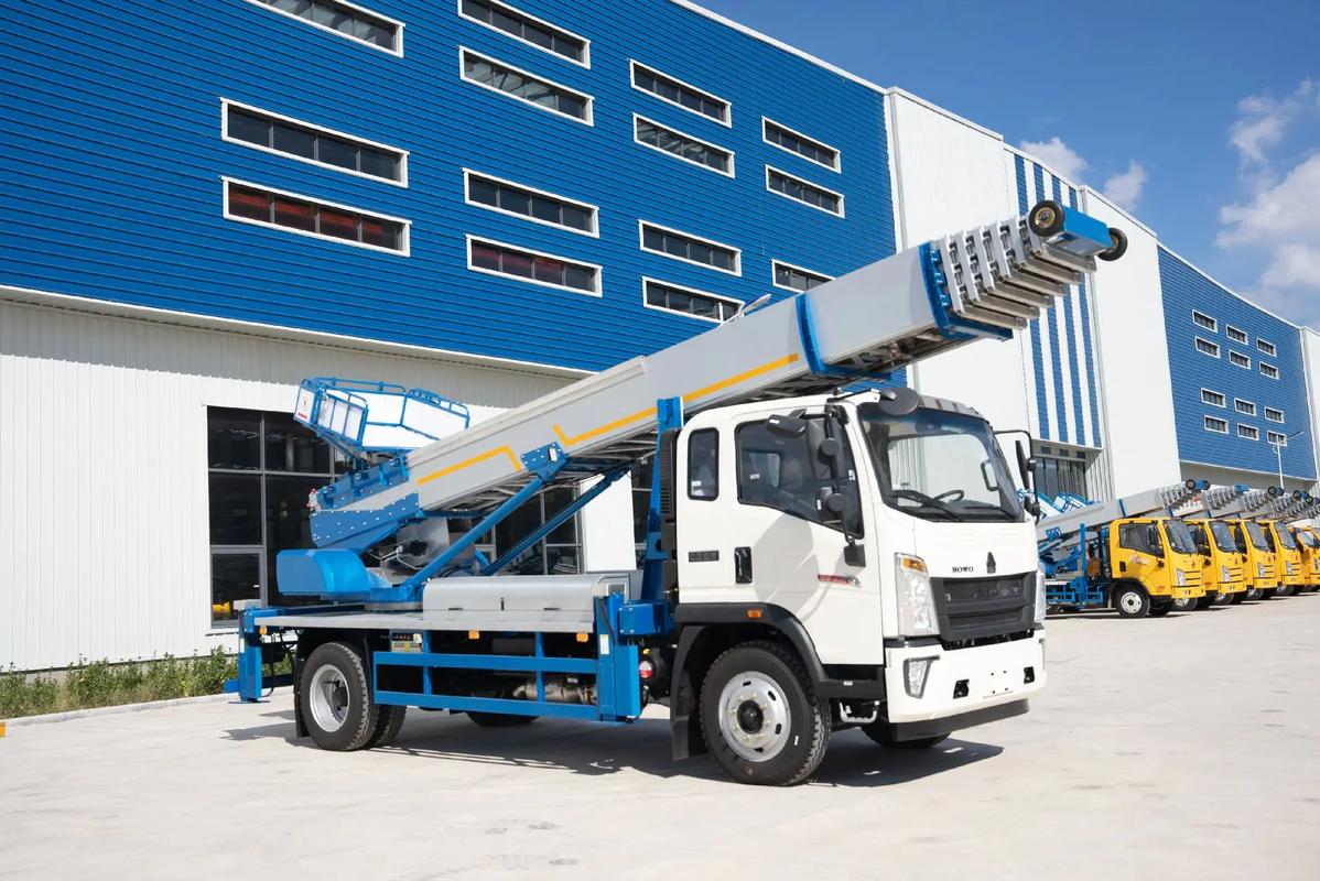 莱州出租云梯车高空作业车 建筑垃圾搬运